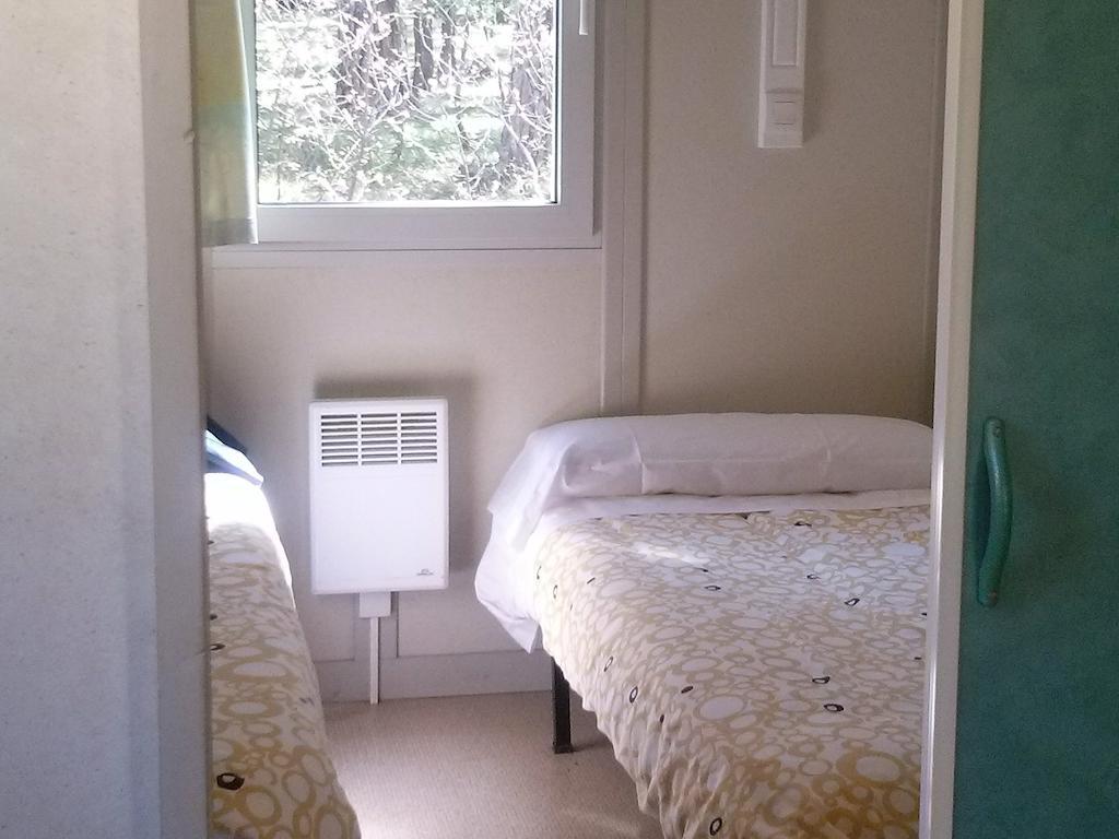 Camping Cobijo ビヌエサ 部屋 写真